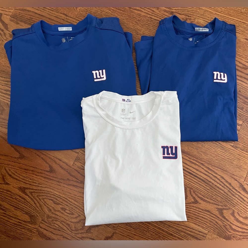 Bundle of 3 mens New York giants shirts